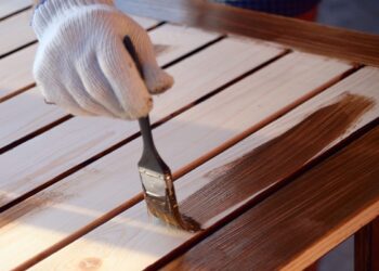 Quelle peinture pour repeindre un lustre ?
