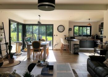 Quelle taille pour un salon séjour cuisine ?