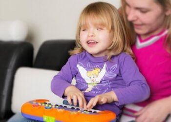 Quelles caractéristiques communes des jeux d'enfants ?