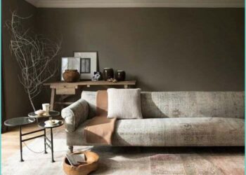 Quelles couleurs se marient avec le taupe ?