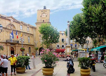 Quelles sont les villes autour d'Aix-en-provence ?