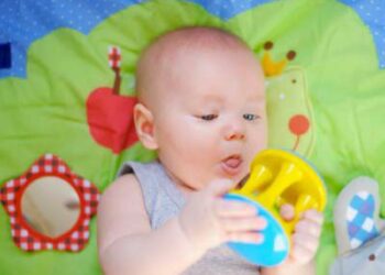 Quels couverts pour bébé 12 mois ?