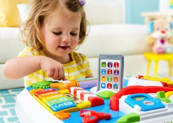 Quels jeux d'éveil pour bébé 3 mois ?