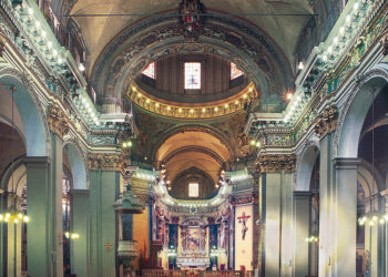 Qui a créé l'architecture baroque ?