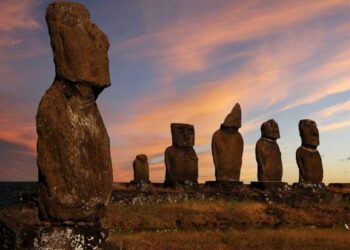 Qui a découvert l'île de Pâques ?