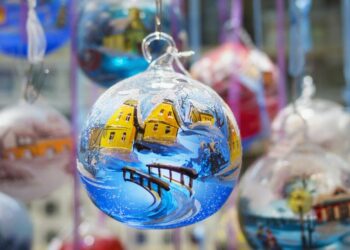 Qui a inventé la boule de Noël ?