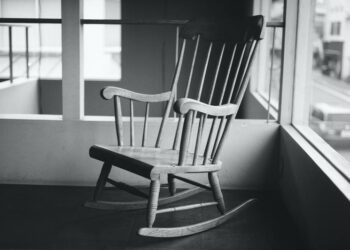 Qui a inventé la chaise ?