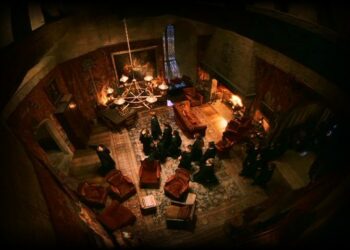 Qui garde l'entrée de la salle commune de Gryffondor ?