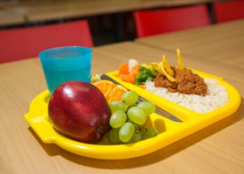 What are the 2 main meals of the day?