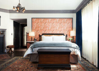 What makes a luxury bedroom?