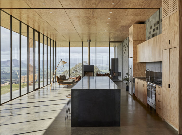 maison mansfield robbie walker 7