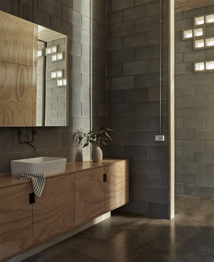 maison mansfield robbie walker 1