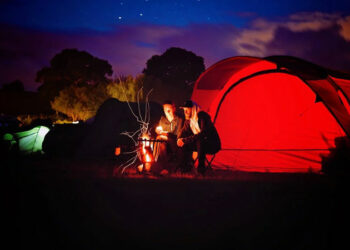 Les essentiels du camping que vous pouvez certainement utiliser à la maison aussi