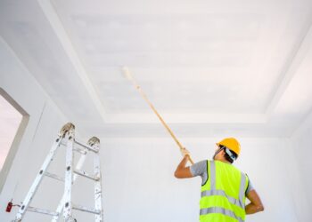 Comment peindre un plafond avec un rouleau |  Conseils de peinture au plafond
