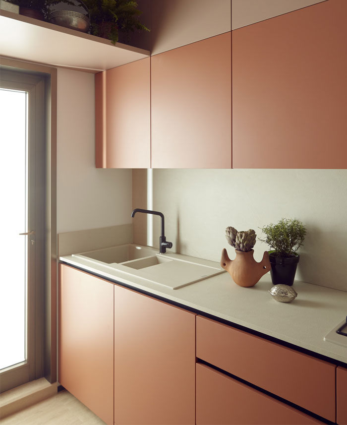 Résidence Dans un Immeuble Brutaliste en Béton à Udine cristina celestino appartement 3