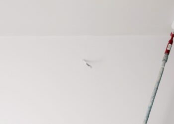 Comment peindre un plafond avec un rouleau |  Conseils de peinture au plafond