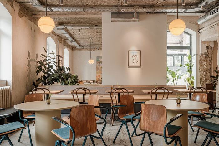 dyletant café balbek bureau 16