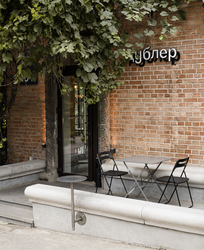 dyletant café balbek bureau 11