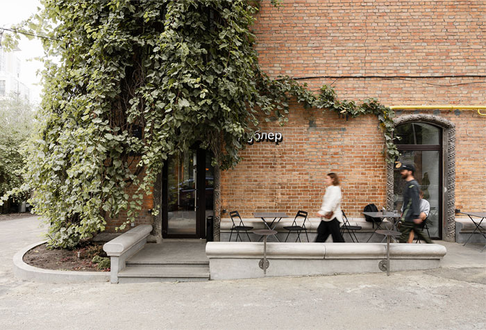 dyletant café balbek bureau 3