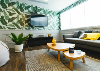 Pièces à l’intérieur de la maison à rénover