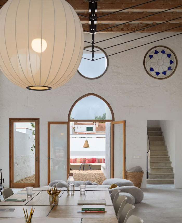 Un espace de retraite alternatif à Minorque, Espagne anna truyol artchimboldi 1