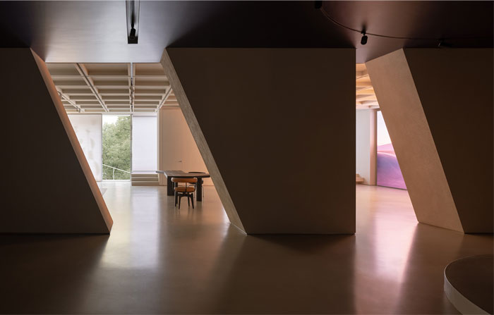 Salle d'exposition Cassina, Ningbo par OUTIN. MOTIF salle d'exposition cassina ningbo 14