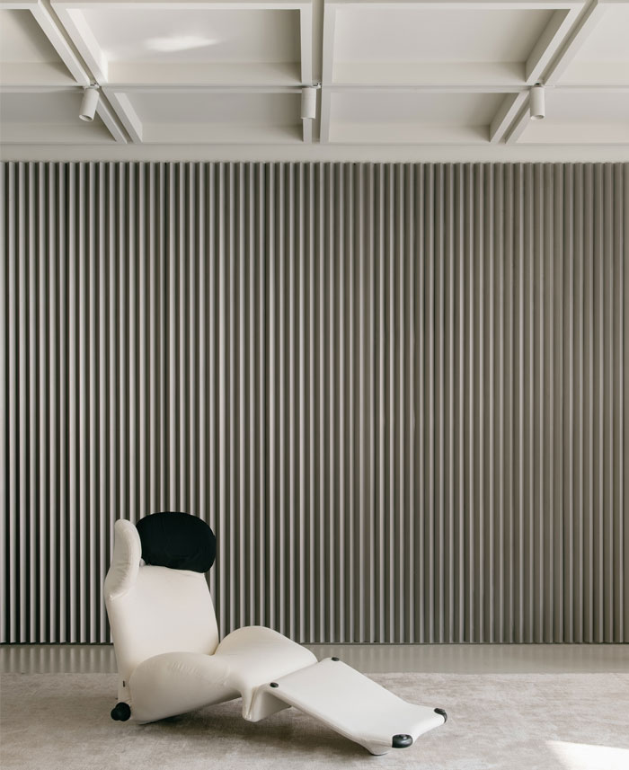 Salle d'exposition Cassina, Ningbo par OUTIN. MOTIF salle d'exposition cassina ningbo 8