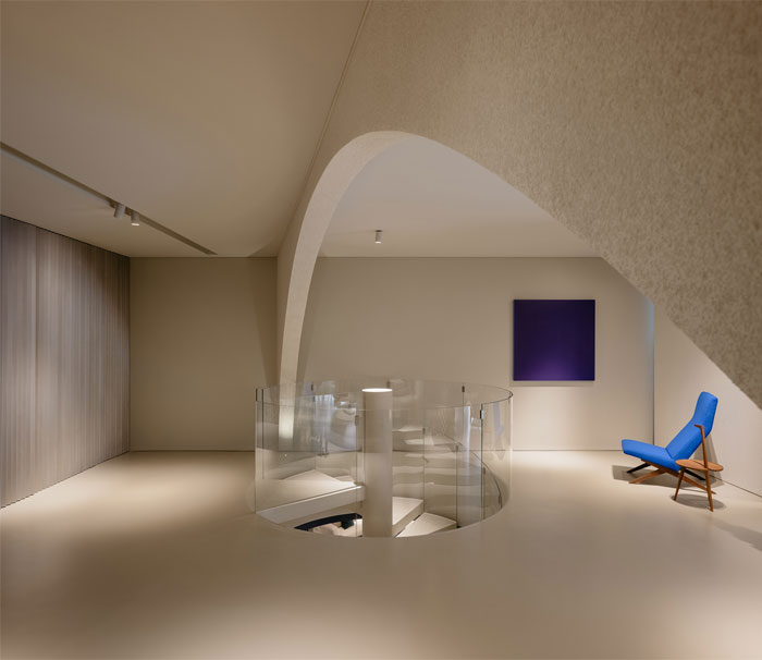 Salle d'exposition Cassina, Ningbo par OUTIN. MOTIF salle d'exposition cassina ningbo 15