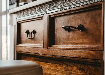 7 signes que vos meubles doivent être remplacés