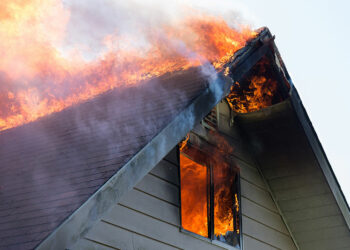 Ce que les propriétaires doivent faire pendant le processus de suppression des dommages causés par le feu