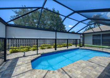 Bénéficiez des écrans de confidentialité rétractables dans votre maison