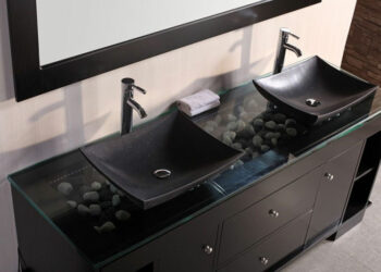 Alerte tendance salle de bain : pleins feux sur le fini noir mat