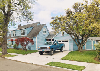 Augmentez l’attrait du trottoir et la valeur des allées et allées professionnelles avec le lavage sous pression