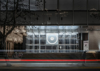 Boutique de nouilles solitaires par J&Dragon Group