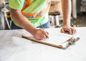 Les avantages d’embaucher un professionnel pour votre projet de mur de soutènement