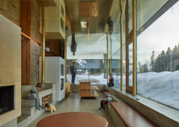 Cabine en verre par Mjölk architekti