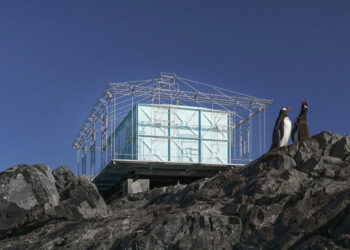 Home.Memories Art Installation par balbek bureau