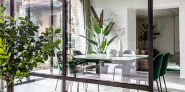 Une rénovation de ferme du XVIIe siècle par Flussocreativo Design Studio